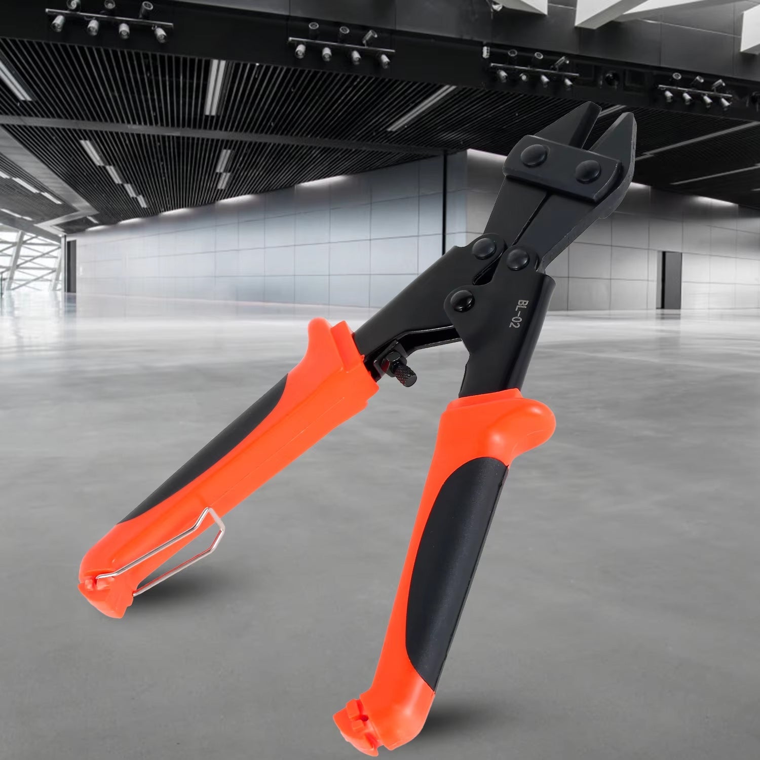 Mini bolt cutter cutting a wire