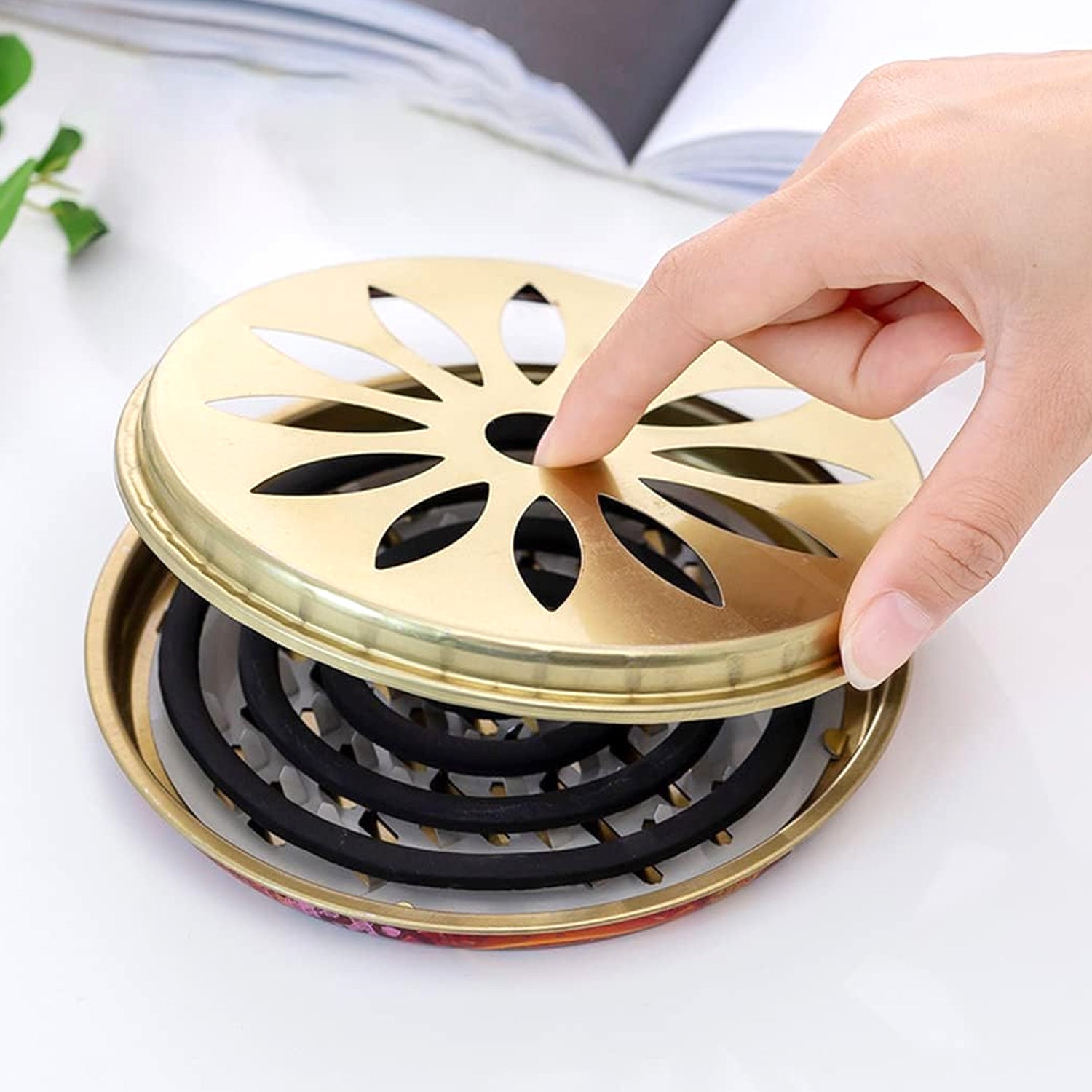 2 in 1 Metal Mosquito Coil Stand cum Incense Burner (15x15 Cm, 1 Pc) (Stock:-200)