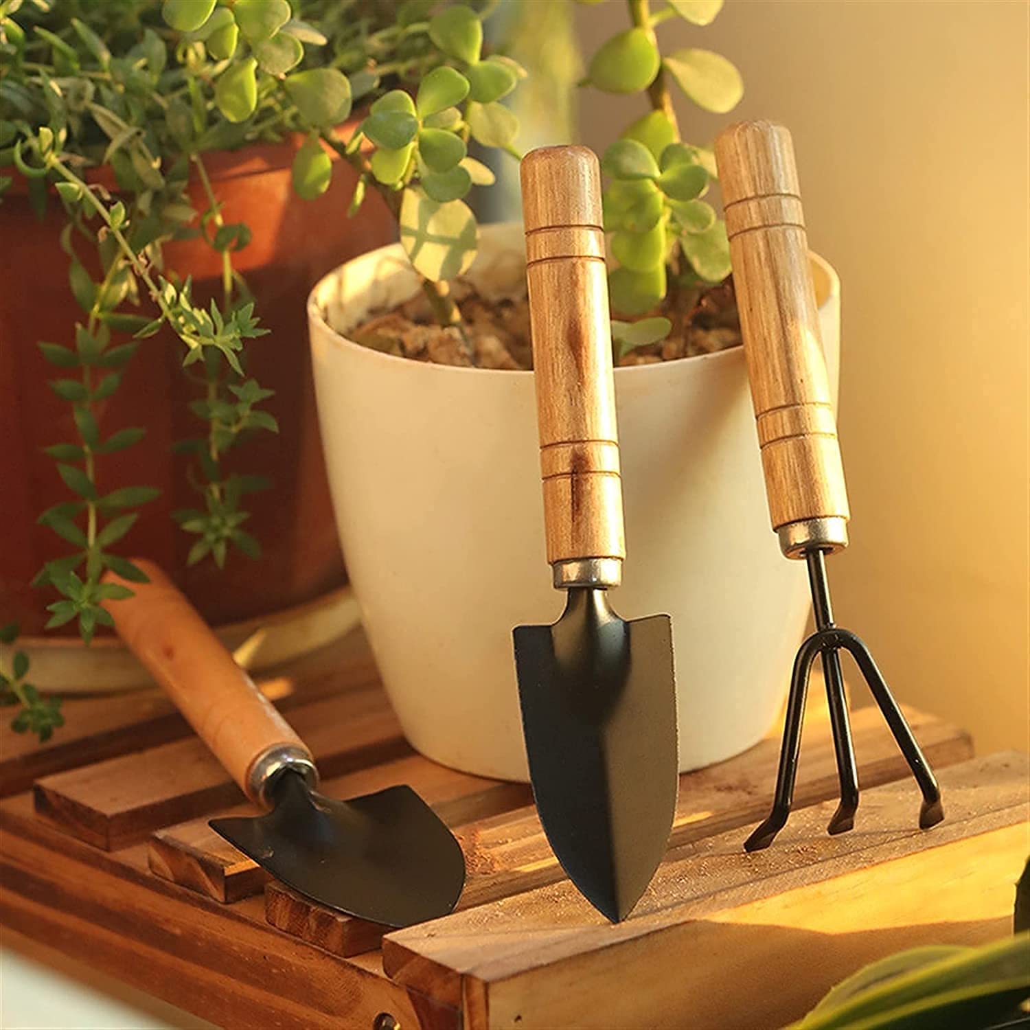 Garden Trowel with Wooden Handle