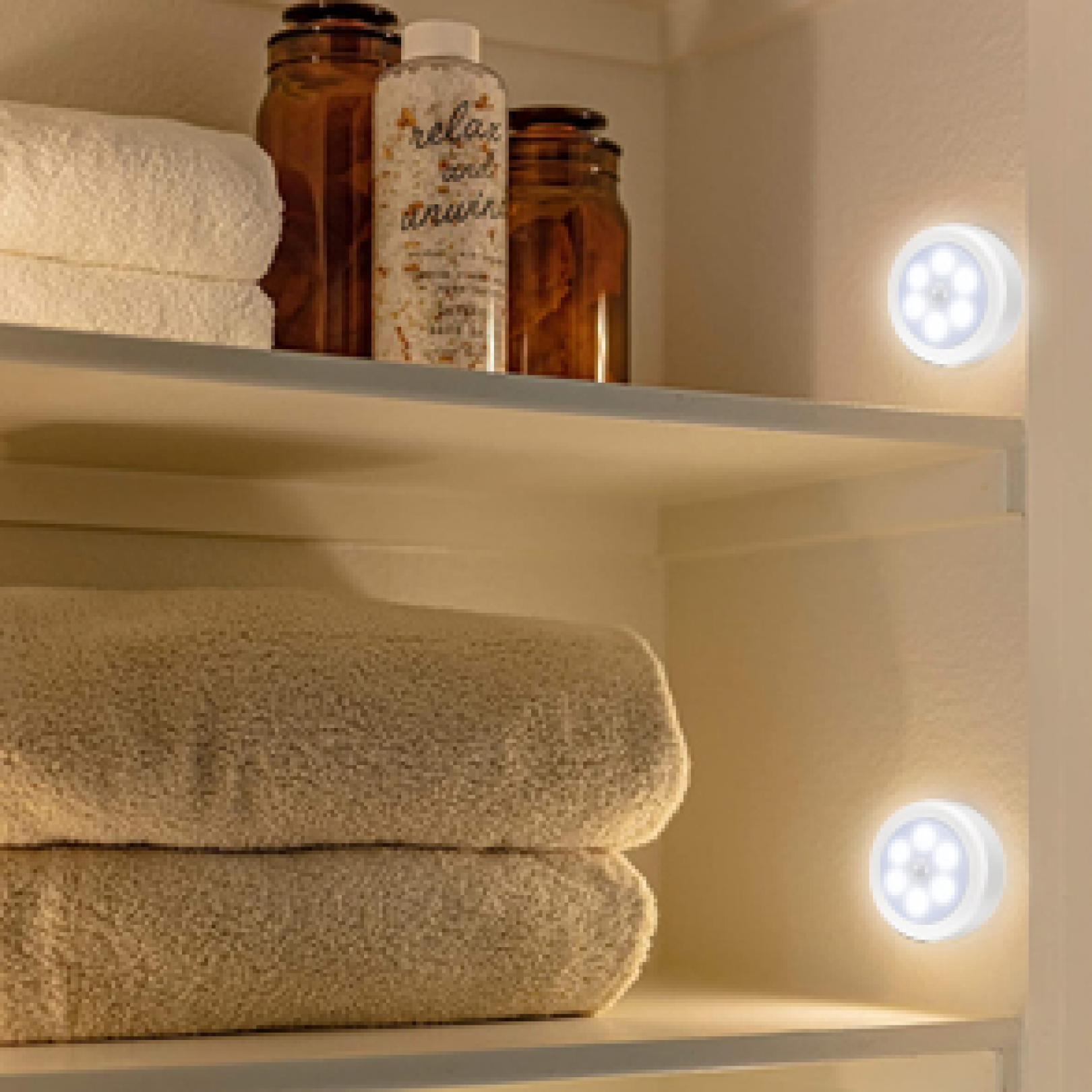 DeoDap Round Shape 8 LED Motion Sensor Light - alternative angle