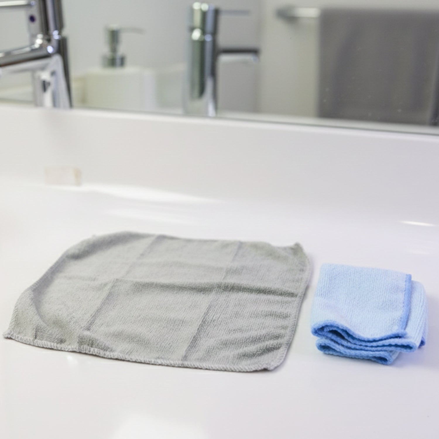 Multipurpose Microfiber Cleaning Cloth (30x30cm & 5 Pc) (Stock:-600)