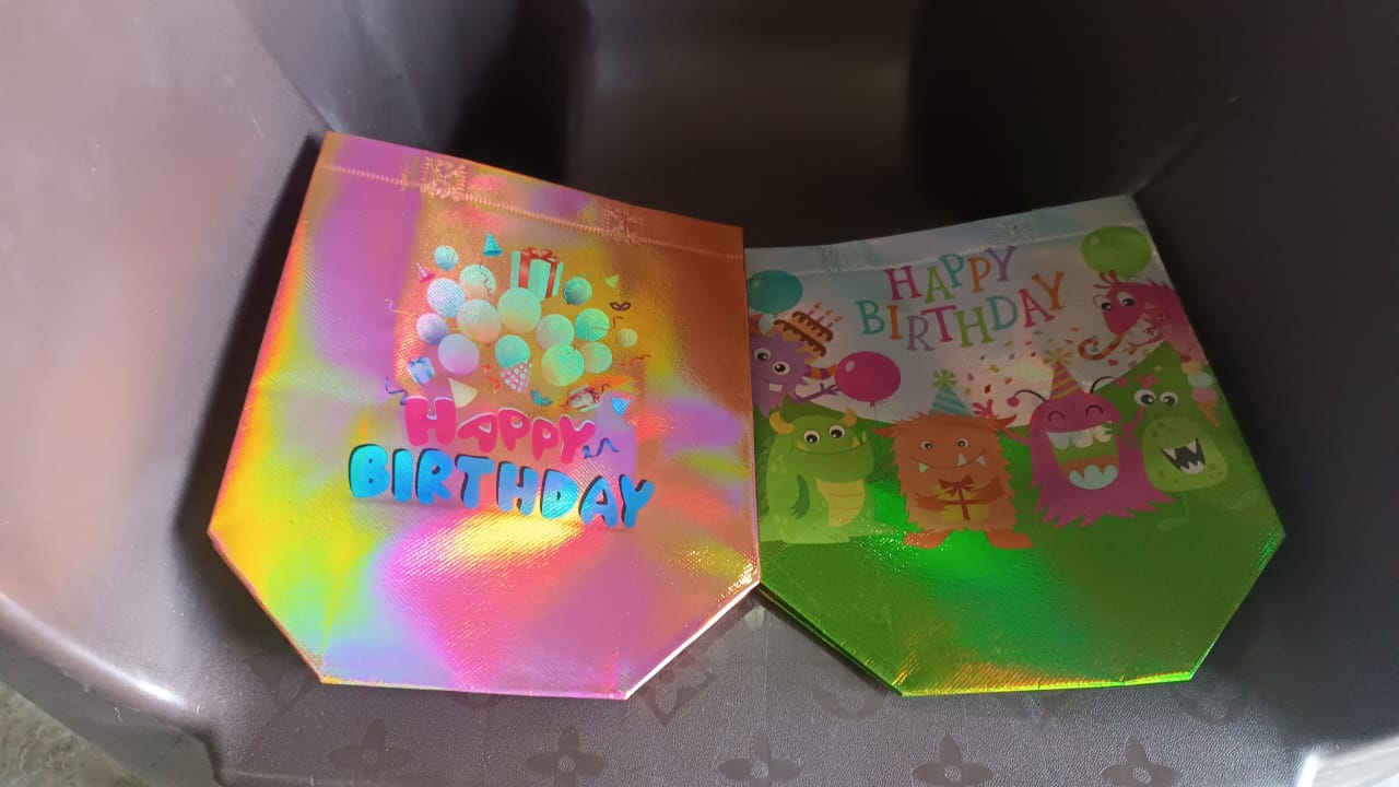 Birthday Gift Bag, Reusable Party Gift Bags (1 Pc / Mix Design) (Stock:-2000)